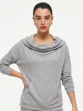 ANDREE BY UNIT | Gray Off the Shoulder Tunic Length Sweater Women’s Size Medium